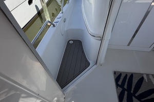 OUR HAVEN 39ft Carver Yacht For Sale