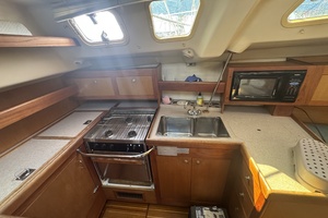 42ft Hunter Yacht For Sale