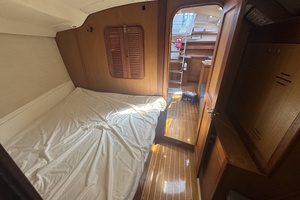 42ft Hunter Yacht For Sale