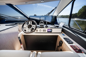 60FT (18.29M) AZIMUT