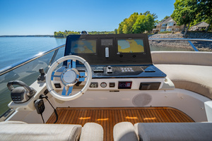 60FT (18.29M) AZIMUT