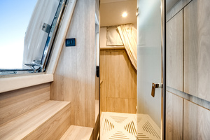 60FT (18.29M) AZIMUT