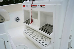 27ft Sea Hunt Yacht For Sale