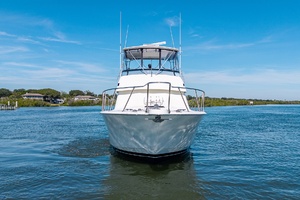 LINE UP 43ft Hatteras Yacht For Sale