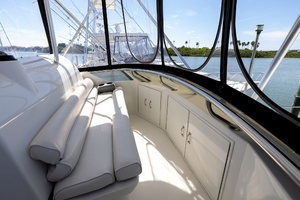 LINE UP 43ft Hatteras Yacht For Sale