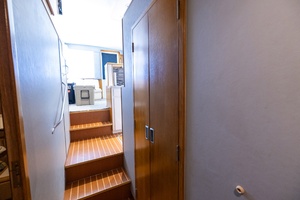 LINE UP 43ft Hatteras Yacht For Sale