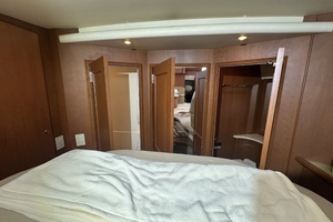 Anchors Oy Vay 43ft Silverton Yacht For Sale