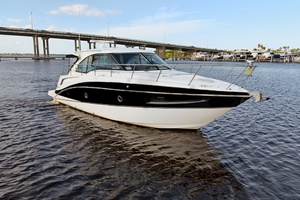 41' Cruisers Yachts 2016