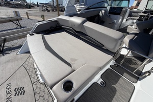 SHELL YEA    26ft Four Winns Yacht For Sale