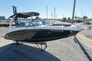 SHELL YEA    26ft Four Winns Yacht For Sale