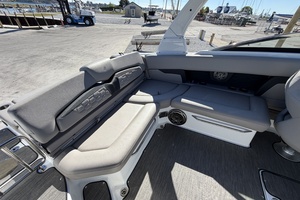 SHELL YEA    26ft Four Winns Yacht For Sale