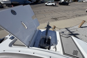 SHELL YEA    26ft Four Winns Yacht For Sale