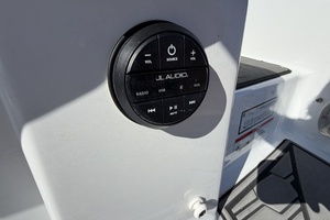 SHELL YEA    26ft Four Winns Yacht For Sale