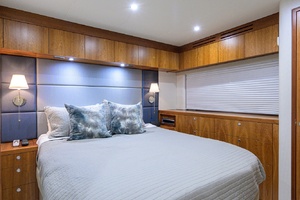 WENDY I 80ft Hatteras Yacht For Sale