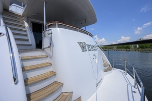 WENDY I 80ft Hatteras Yacht For Sale