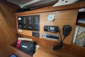 38ft Jeanneau Yacht For Sale