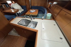 38ft Jeanneau Yacht For Sale