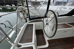 38ft Jeanneau Yacht For Sale