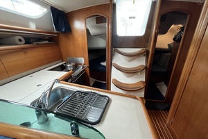 38ft Jeanneau Yacht For Sale
