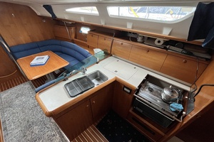 38ft Jeanneau Yacht For Sale