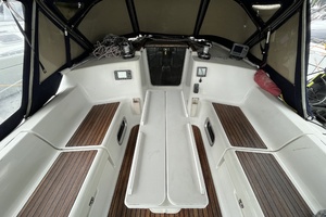 38ft Jeanneau Yacht For Sale