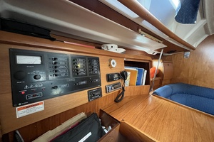 38ft Jeanneau Yacht For Sale