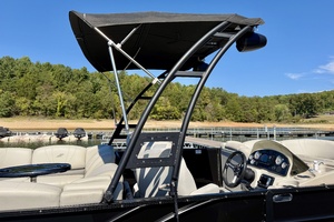 24ft Starcraft Yacht For Sale