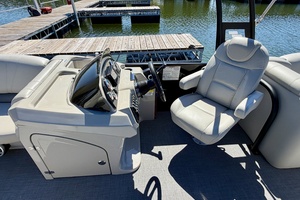 24ft Starcraft Yacht For Sale