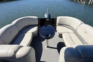24ft Starcraft Yacht For Sale