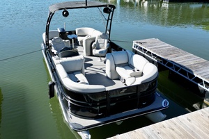 24ft Starcraft Yacht For Sale