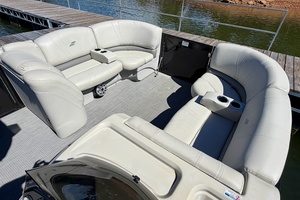 24ft Starcraft Yacht For Sale