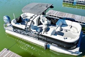 24ft Starcraft Yacht For Sale