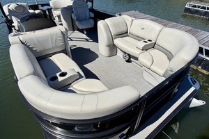 24ft Starcraft Yacht For Sale