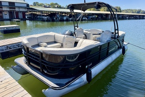 24ft Starcraft Yacht For Sale