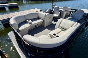 24ft Starcraft Yacht For Sale