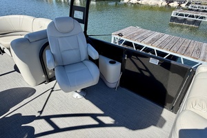 24ft Starcraft Yacht For Sale