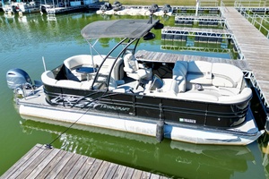24ft Starcraft Yacht For Sale