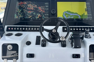 BIG CASE yacht for sale