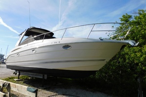 33ft Monterey Yacht For Sale