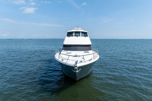 NO NAME Worth Avenue Yachts