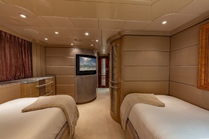I LOVE THIS BOAT