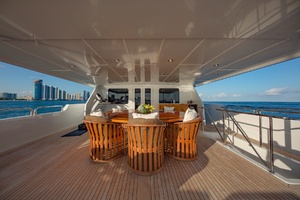 I LOVE THIS BOAT