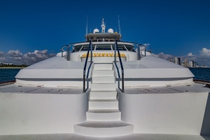 I LOVE THIS BOAT
