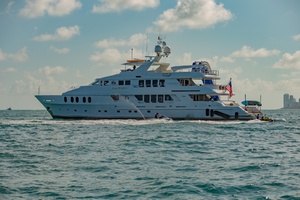 I LOVE THIS BOAT
