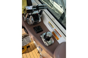 WILDER TIMES 37ft Cobalt Yacht For Sale