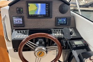 24ft Cutwater Yacht For Sale