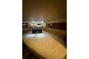 33ft Sea Ray Yacht For Sale