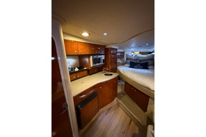 33ft Sea Ray Yacht For Sale