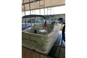 Fun After Fifty 27ft Sea Ray Yacht For Sale