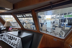ANCHOR MANAGEMENT 44ft Gibson Yacht For Sale